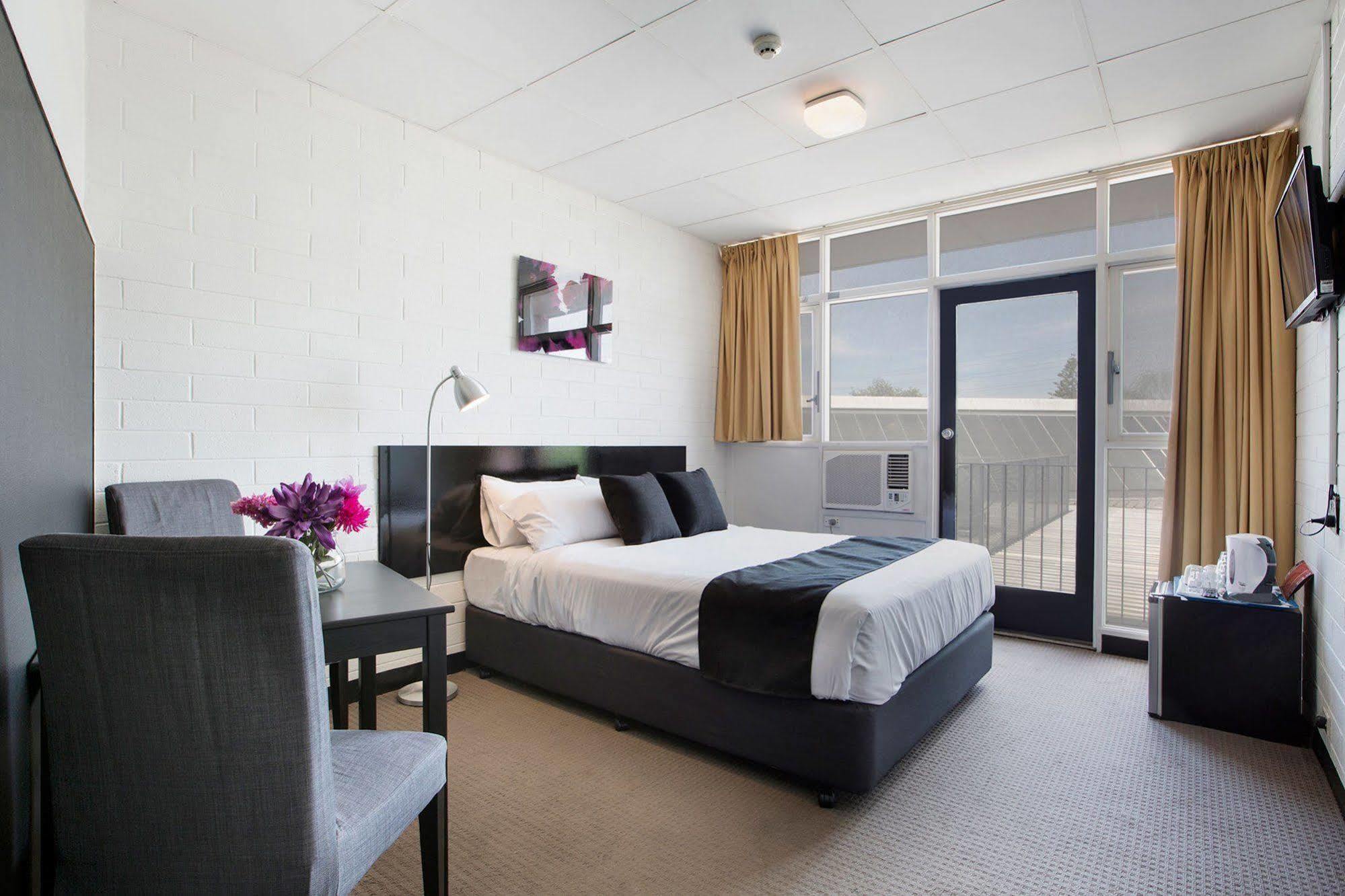 Nightcap at Findon Hotel Adelaide Buitenkant foto